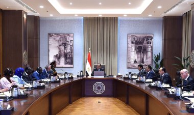 رئيس الوزراء يلتقى الأمين العام لمنظمة «مؤتمر وزراء الشباب والرياضة للدول الناطقة بالفرنسية»