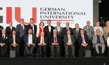 وزير التعليم العالي يشهد حفل تخريج أول دفعة من الجامعة الألمانية الدولية بالعاصمة الإدارية