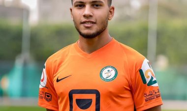 رسميًا.. حمدى علاء يودع زملائه بالبنك الأهلي قبل عودته للزمالك