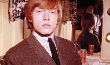 التشكيك في وفاة نجم "الرولينج ستونز" بريان جونز