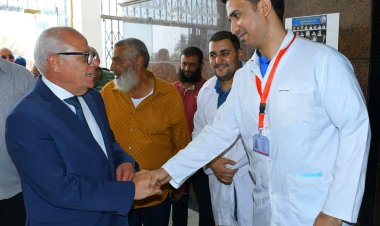 محافظ بورسعيد يتفقد عددا من المستشفيات الخاصة لمتابعة سير العمل