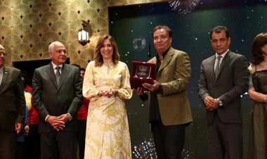 تكريم حمدي الوزير فى حفل إعادة افتتاح "مسرح السامر"