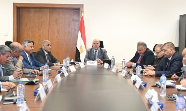 وزير الري يتابع حالة المنظومة المائية خلال فترة أقصى الإحتياجات