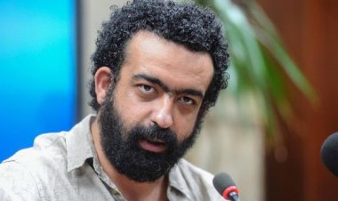 محمد هنيدي بدلاً من أكرم حسني.. ماندو العدل يكشف سر عن فيلم «البدلة»