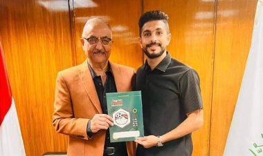 الحياة ليست عادلة.. أول تعليق  لمدافع الأهلي بعد رحيله 