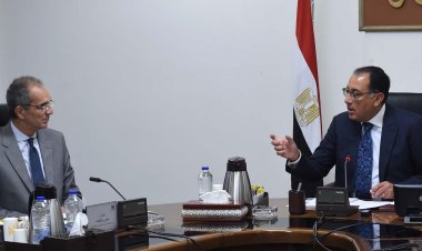 «مدبولي»  يتابع الموقف التشغيلي لنظم المعلومات بالمقرات الحكومية