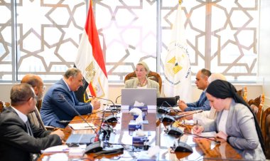 وزيرة البيئة تلتقى رئيس هيئة استخدامات أراضي الدولة لبحث الجانب البيئي لمشروع تطوير المجازر بالمحافظات