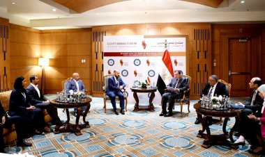 وزير البترول يلتقي وفد مجموعة الموارد اﻷوروأسيوية لبحث التعاون المشترك