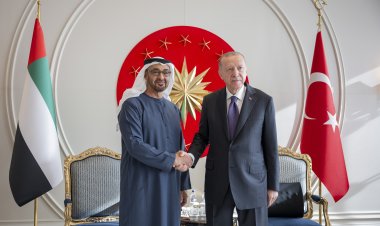 رئيس دولة الإمارات والرئيس التركي يعقدان جلسة مباحثات