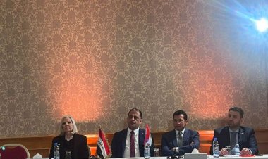 وزير الشباب يستعرض التأثير الاقتصادي لصناعة الرياضة في مصر