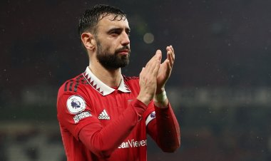 بعد سحبها من ماجواير.. مانشستر يونايتد يمنح «فيرنانديز» شارة القيادة 