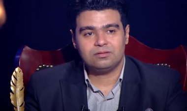 بعد إصابة والدته بألزهايمر والسرطان.. إسلام إبراهيم: حاسس بالعجز