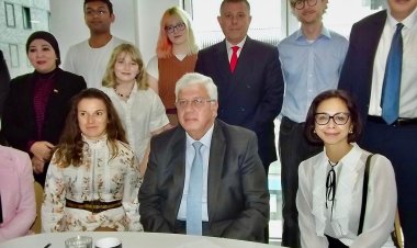 «عاشور» على رأس وفد من رؤساء الجامعات لبحث آليات التعاون مع جامعة لندن