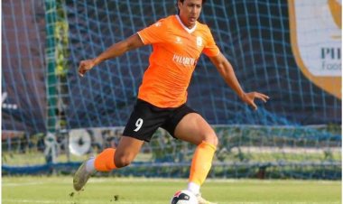 عمرو جمال: الأهلي فاوضني للعودة بعد توقعيي لفاركو