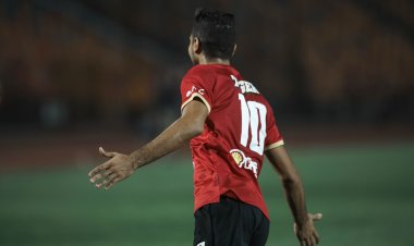 تفاصيل جلسة عبد الحفيظ مع محمد شريف لتجديد عقده مع الأهلي