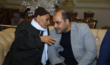 «المتحدة للخدمات الإعلامية» تنعى وفاة والد الكاتب الصحفى محمد الباز