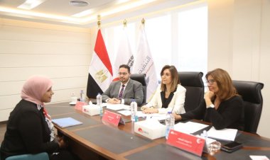 وزيرة الثقافة تترأس لجنة اختيار كوادر نسائية للالتحاق بالدفعة الأولى لبرنامج "المرأة تقود للتنفيذيات"