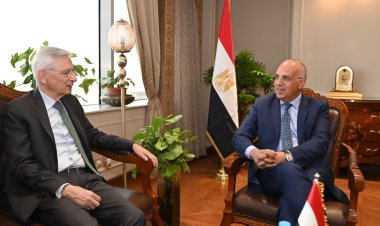 وزير الري يبحث مع السفير الفرنسى تعزيز التعاون بين مصر وفرنسا في مجال الموارد المائية