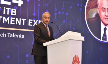 وزير العمل يفتتح ملتقى توظيف يوفر  فرص عمل في 70 شركة إتصالات وتكنولوجيا معلومات