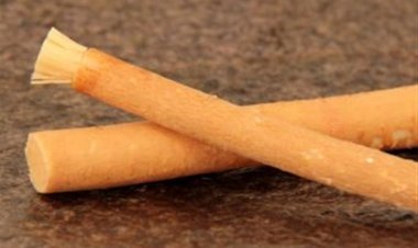 الإفتاء توضح حكم استعمال السواك خلال الصيام