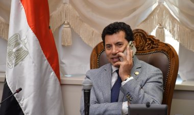 وزير الرياضة يهنئ زياد السيسي واتحاد السلاح بعد تتويجه ببرونزية العالم
