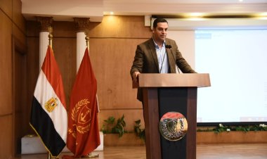 محافظ بورسعيد يُؤكد على أهمية الاستمرار في خطط تطوير العملية التعليمية