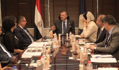 وزير السياحة والآثار يستقبل وفد الوكالة الأمريكية للتنمية بمصر لبحث التعاون