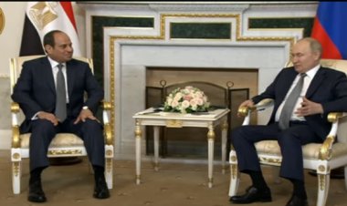 شاهد.. حديث الرئيس السيسي ونظيره الروسي على هامش قمة سان بطرسبرج