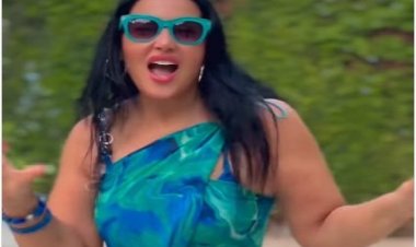 على أنغام «اركب على الموجة»..  شاهد رقصة  مُثيرة لـ سمية الخشاب