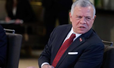 العاهل الأردنى يعزى هاتفيا رئيس الإمارات بوفاة الشيخ سعيد بن زايد آل نهيان