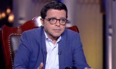 محمد هنيدي يعلن تحويل «رمضان مبروك أبو العلمين» إلى مسرحية