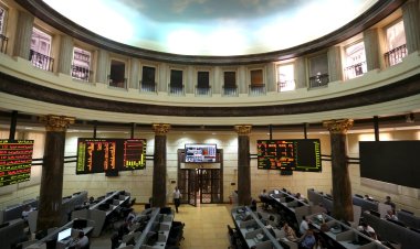 عاجل.. تراجع جماعي لمؤشرات البورصة المصرية بأولى جلسات الأسبوع