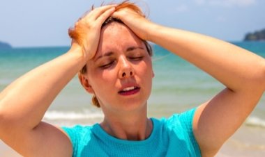 أخصائي طب الأطفال يحدد طرق علاج ضربات الشمس