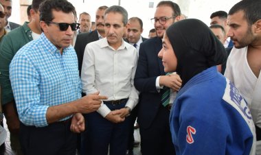 وزير الشباب والرياضة ومحافظ الغربية يتفقدان نادي بلدية المحلة ويشهدان حفل تكريم الفرق الرياضية بالنادي