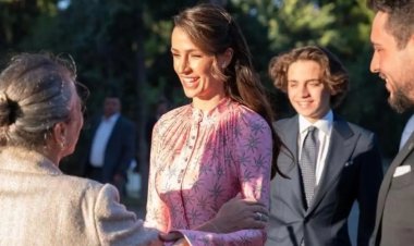 صورة جديدة للأمير الحسين والأميرة رجوة  تثير الجدل