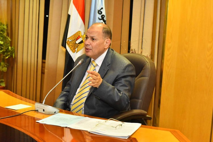 محافظ أسيوط: مواصلة تنفيذ القوافل الطبية في 8 قرى ضمن «حياة كريمة»