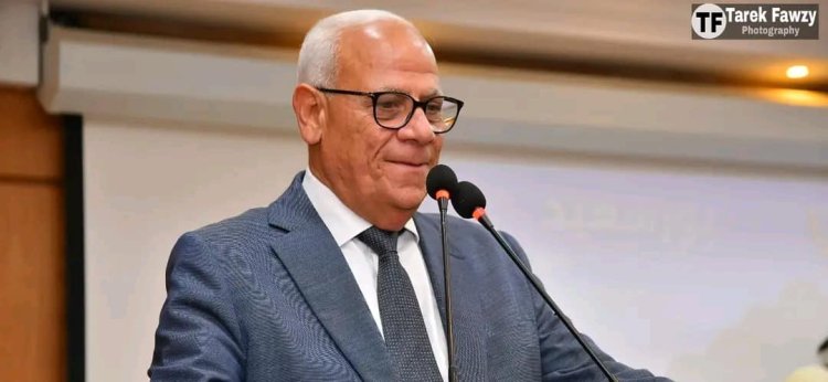 محافظ بورسعيد يشيد بجهود الأجهزة التنفيذية والأمنية خلال عيد الأضحى