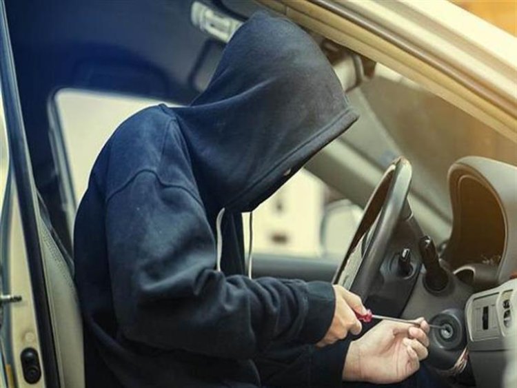 القبض على المتهمين بسرقة سيارة في مصر الجديدة