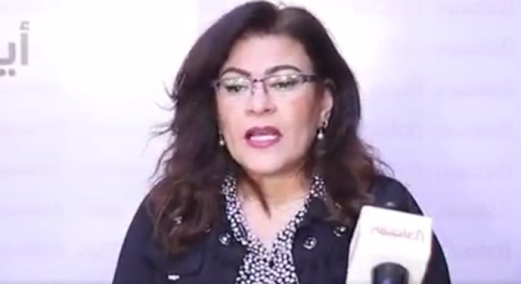 فاطمة ناعوت لـ«العاصمة»: «ياسمين عز بتجري ورا التريند»