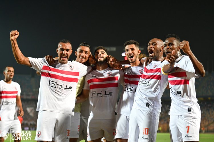 بعثة الزمالك تؤدي صلاة الجمعة في فندق الإقامة بالطائف 