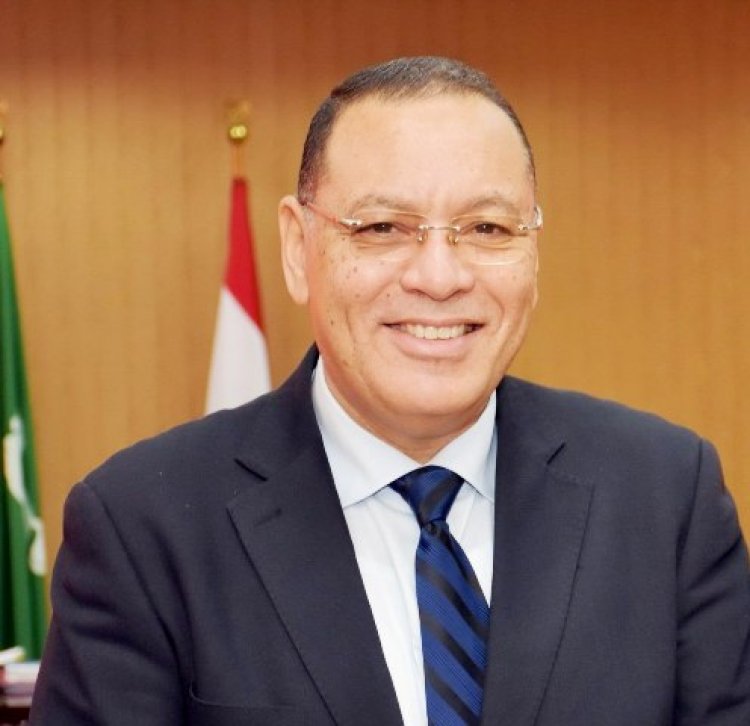 محافظ الشرقية يصدر قرارين بوقف رئيسي الوحدتين المحليتين بكفر العزازي ومنشأة رضوان