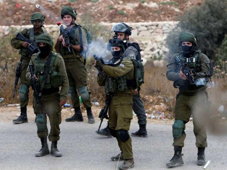 قوات الاحتلال الإسرائيلي تعتقل خمسة فلسطينيين في الضفة الغربية