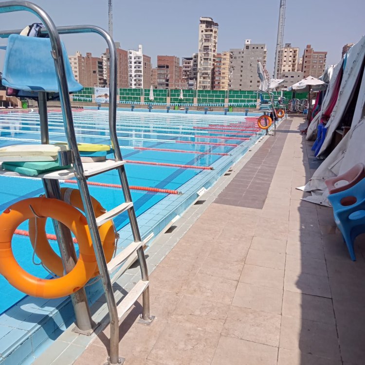 ضبط «6 طن مواد كيماوية» مجهولة المصدر تستخدم في تطهير مياه الشرب وحمامات السباحة بمنشأة ناصر