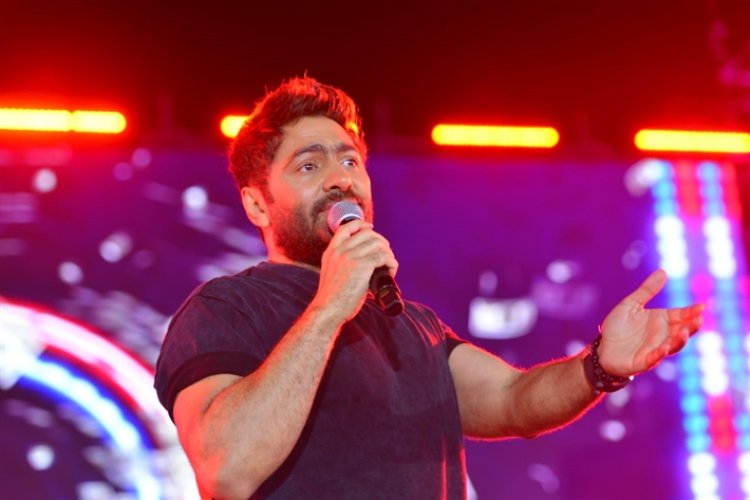 «مش هتغير عشان حد».. تامر حسني ينشر مقطع من أغنيته الجديدة (فيديو)