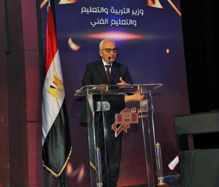 وزير التعليم يشهد احتفال تخريج الدفعة السابعة لطلاب مدارس النيل المصرية الدولية