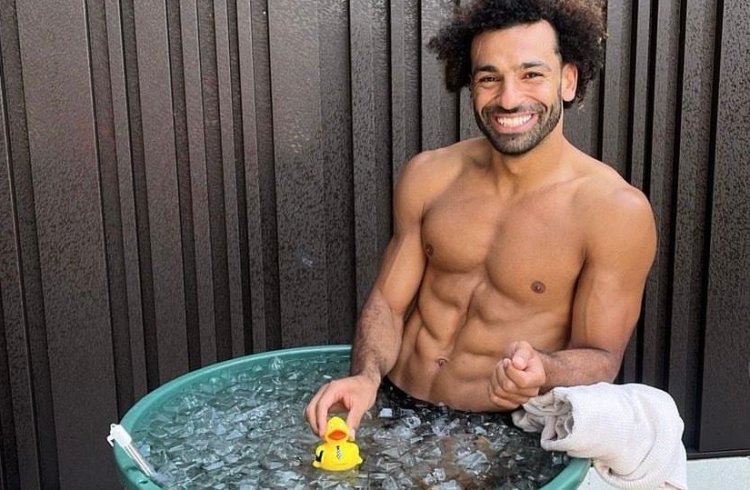 محمد صلاح يروج لفيلم البطة الصفرا  لمحمد عبد الرحمن على انستجرام