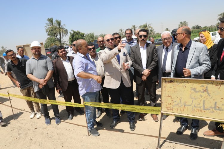 محافظ بني سويف يتفقد سير العمل بمشروع إنشاء محطة معالجة مياه الصرف الصحي بدلهانس