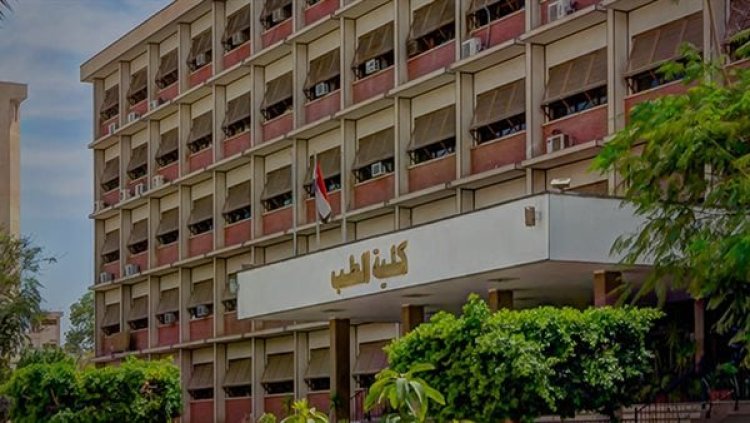 أستاذ باليابان يكشف سر رسوب 60% في طب أسيوط.. ونشطاء: مهزلة