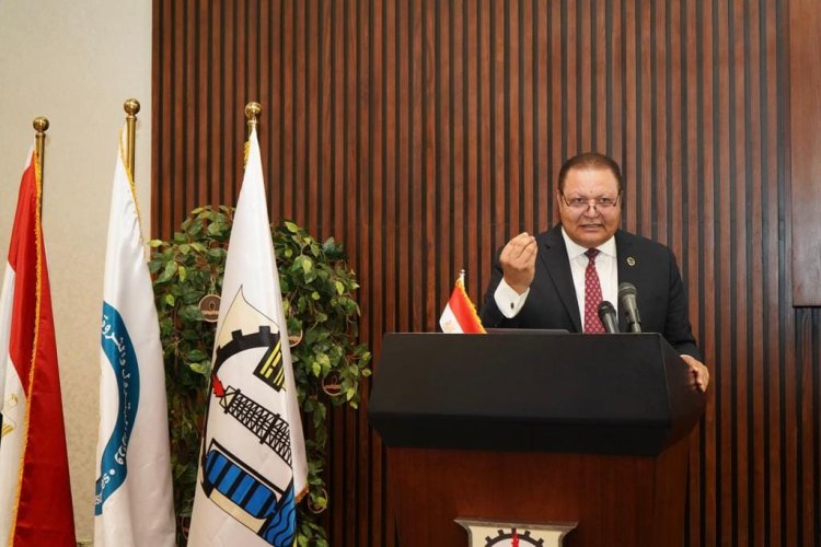هيئة الاعتماد والرقابة والتأمين الصحي الشامل في ندوة موسعة مع اتحاد نقابات عمال مصر