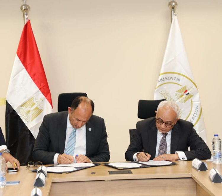 «حجازي» يؤكد على أهمية إعداد الكوادر البشرية في مجال التربية والتعليم وإعداد القادة من الشباب